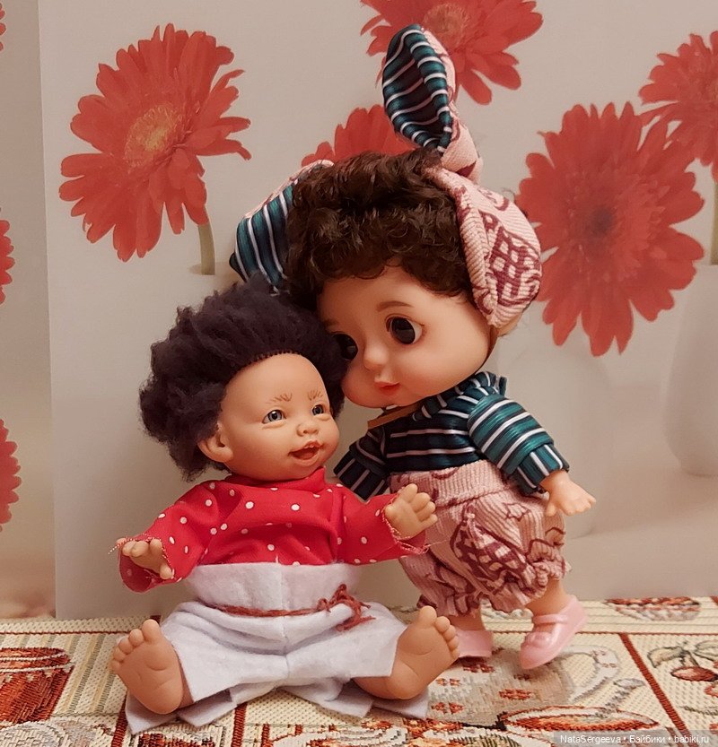 Мой маленький крошик или мини-кукла из серии "Little Sister" Max&Jessi (обзор) (фото 2)