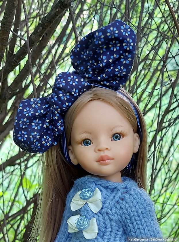 Мелисса гуляет в лугах Коломенского парка | Бэйбики Мелисса гуляет в лугах Коломенского парка