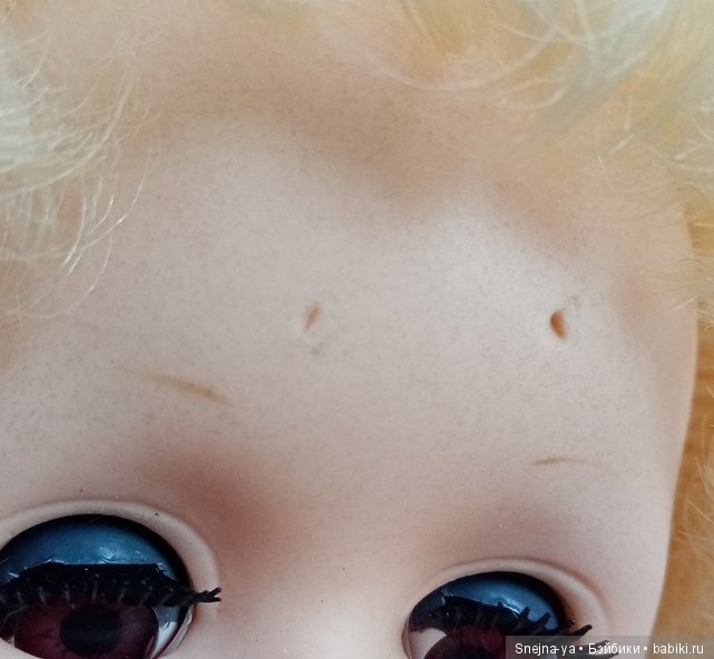 Черные пятна на резине куклы "Весна", чем вывести