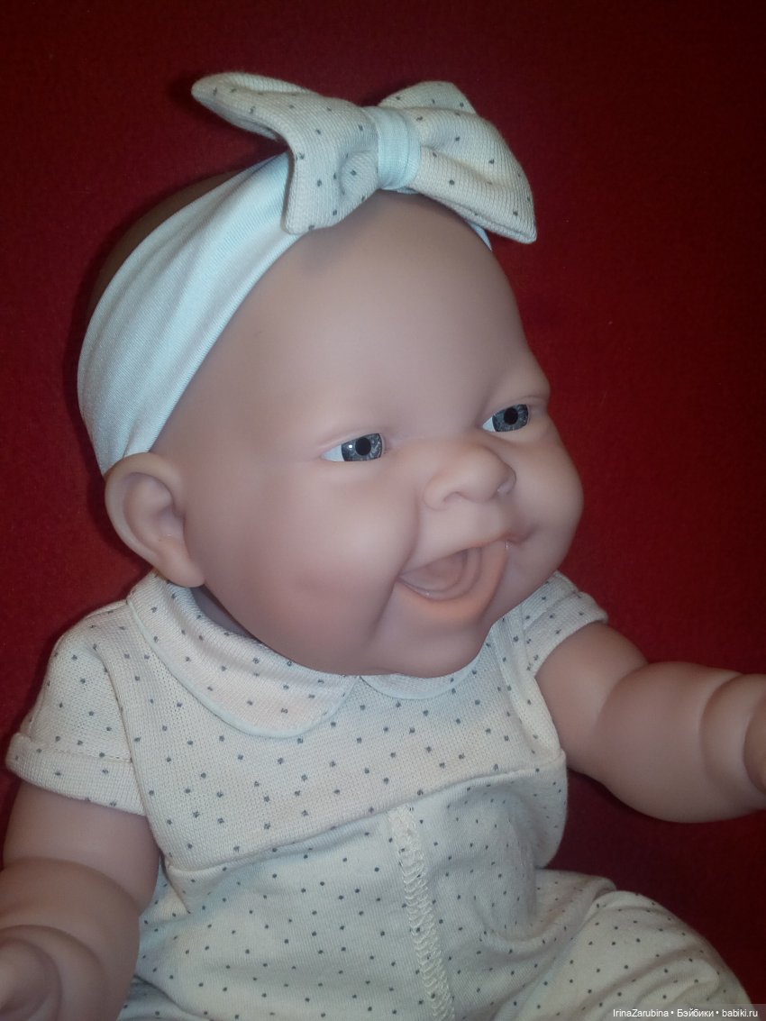 От улыбки зимний день теплей