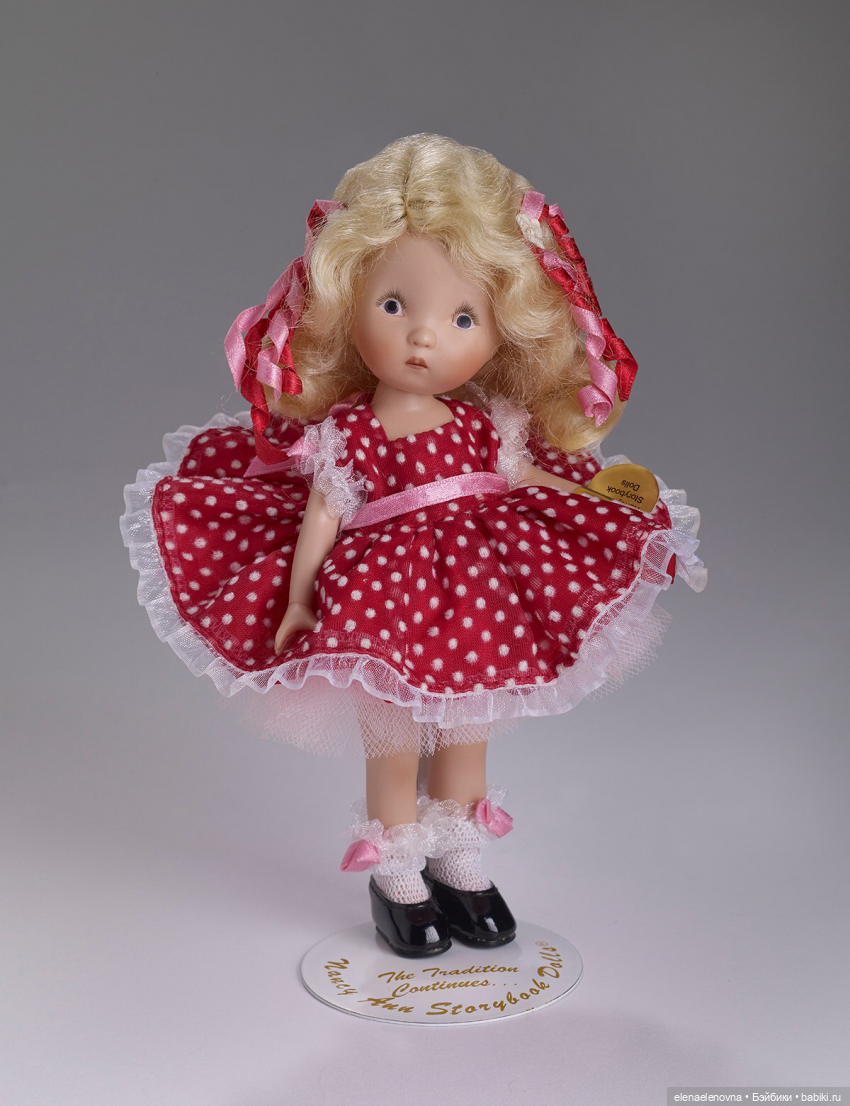 Роберт Тоннер и Диана Эффнер оживляют кукол из Сборника рассказов о Нэнси Энн