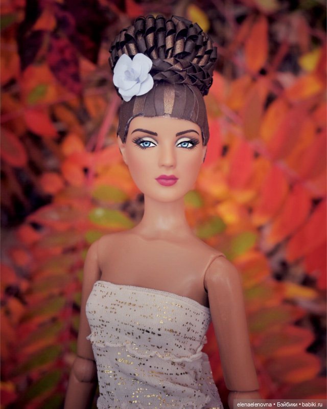 Тамика Спенсер создаёт кукольные парики из ... БУМАГИ