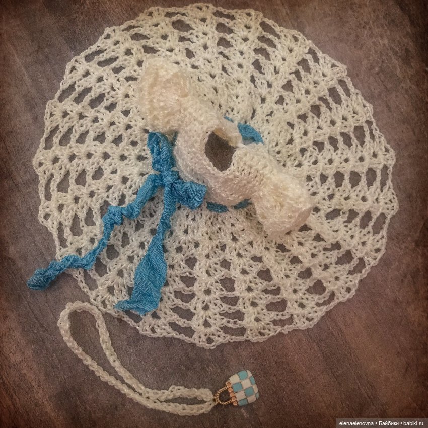 70-летняя дама обретает наряд 👗