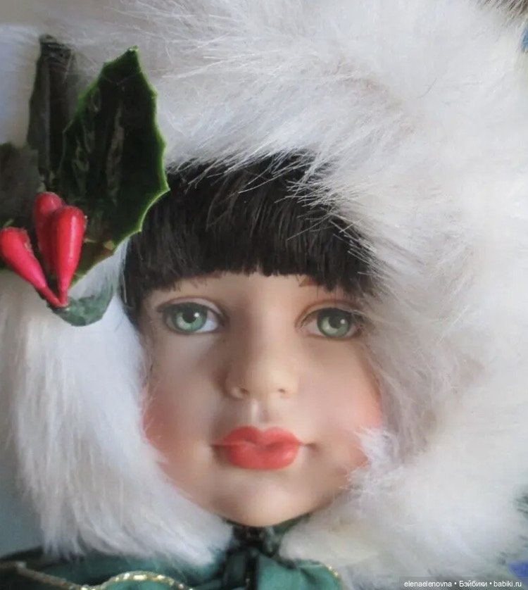 Рождественская кукла Тоннера с необычным цветом глаз