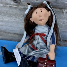 Helga-Lennea, Zwergnase