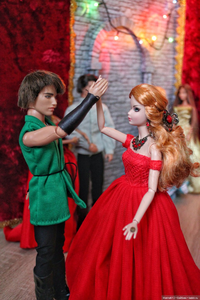 Новогодний бал | Бэйбики Новогодний бал — Куклы Barbie (Барби): Looks