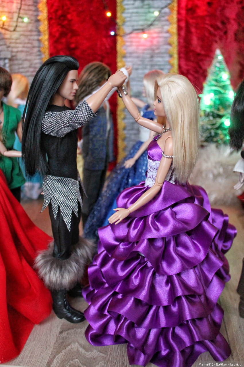 Новогодний бал | Бэйбики Новогодний бал — Куклы Barbie (Барби): Looks
