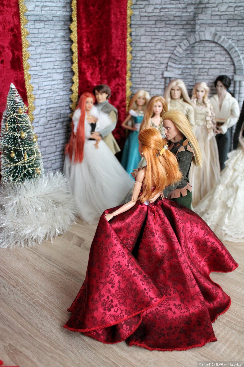 Новогодний бал | Бэйбики Новогодний бал — Куклы Barbie (Барби): Looks