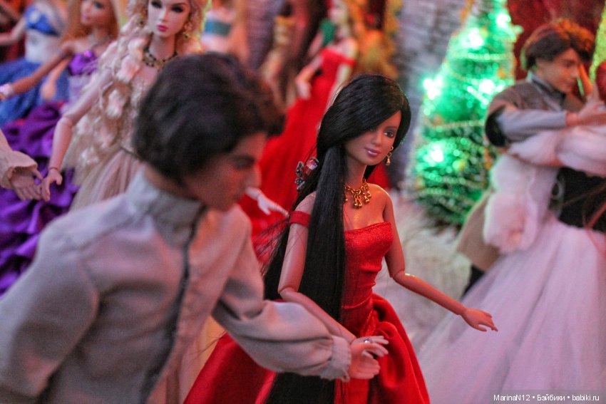 Новогодний бал | Бэйбики Новогодний бал — Куклы Barbie (Барби): Looks