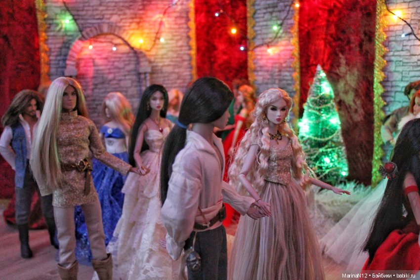 Новогодний бал | Бэйбики Новогодний бал — Куклы Barbie (Барби): Looks
