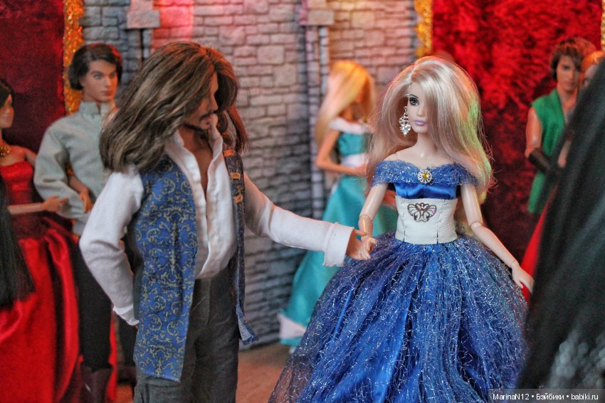 Новогодний бал | Бэйбики Новогодний бал — Куклы Barbie (Барби): Looks