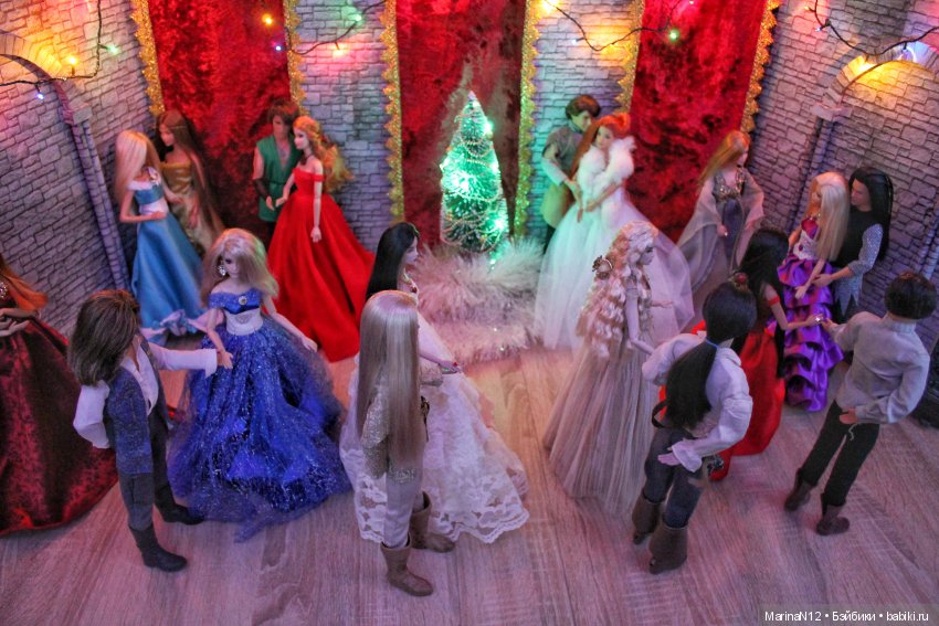 Новогодний бал | Бэйбики Новогодний бал — Куклы Barbie (Барби): Looks