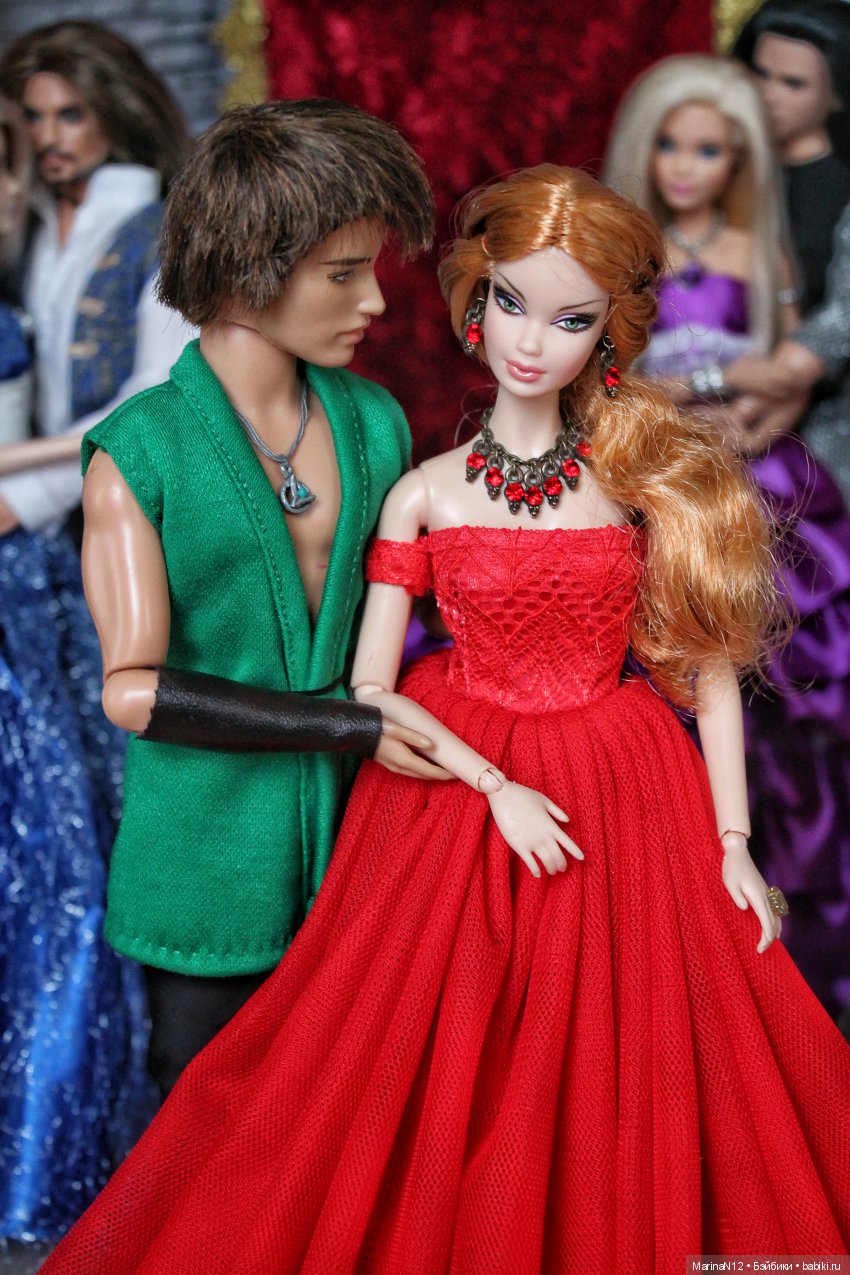 Новогодний бал | Бэйбики Новогодний бал — Куклы Barbie (Барби): Looks (фото 8)