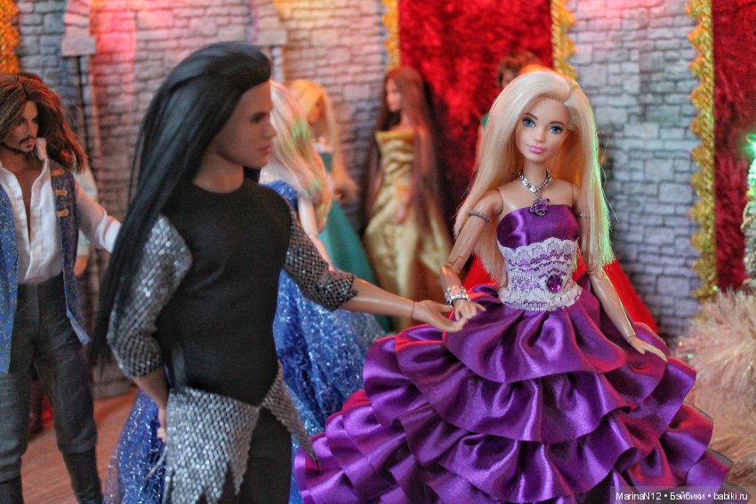 Новогодний бал | Бэйбики Новогодний бал — Куклы Barbie (Барби): Looks