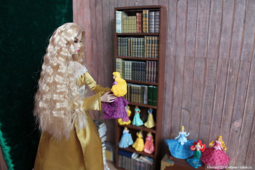 Когда в дом приезжает новая куколка