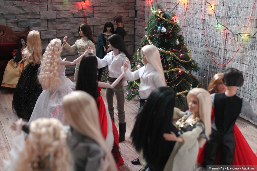 Новый год и Рождество: праздничные фото кукол
