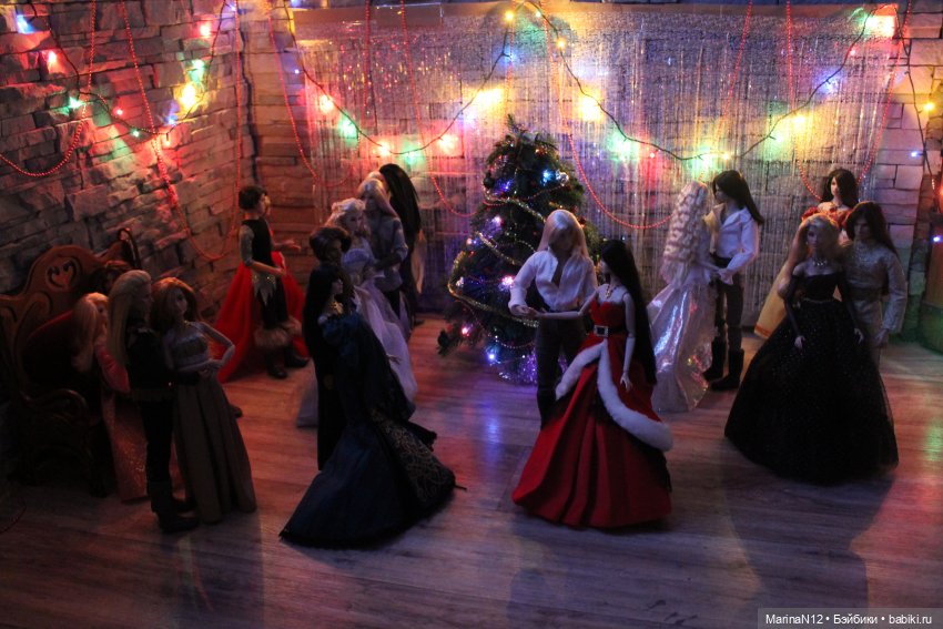 Новый год и Рождество: праздничные фото кукол