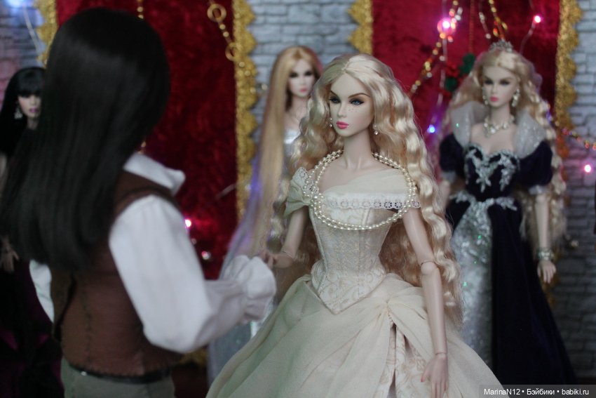 Новогодний бал 2022 — Кукольные флешмобы: Эстафеты