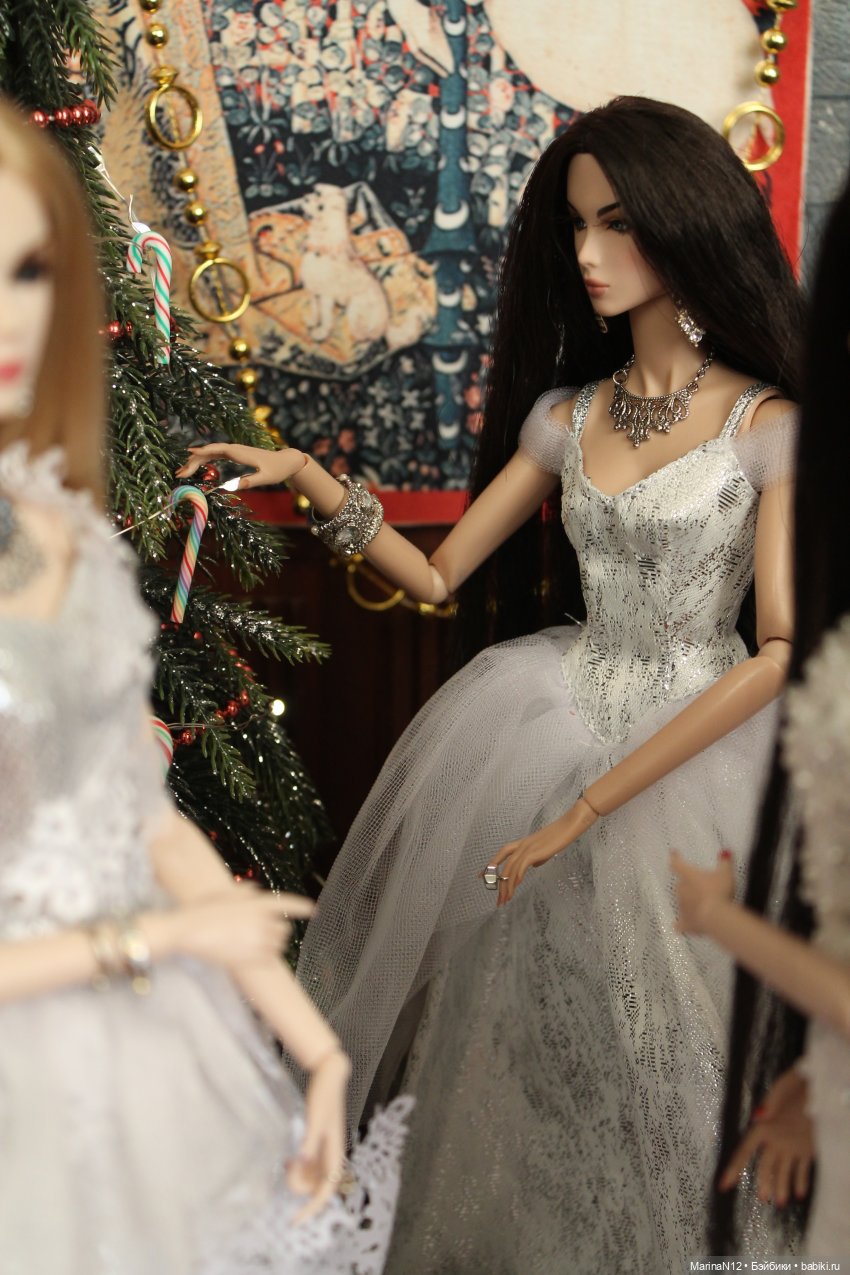 Новогодний бал 2025 — Кукольные флешмобы: Эстафеты