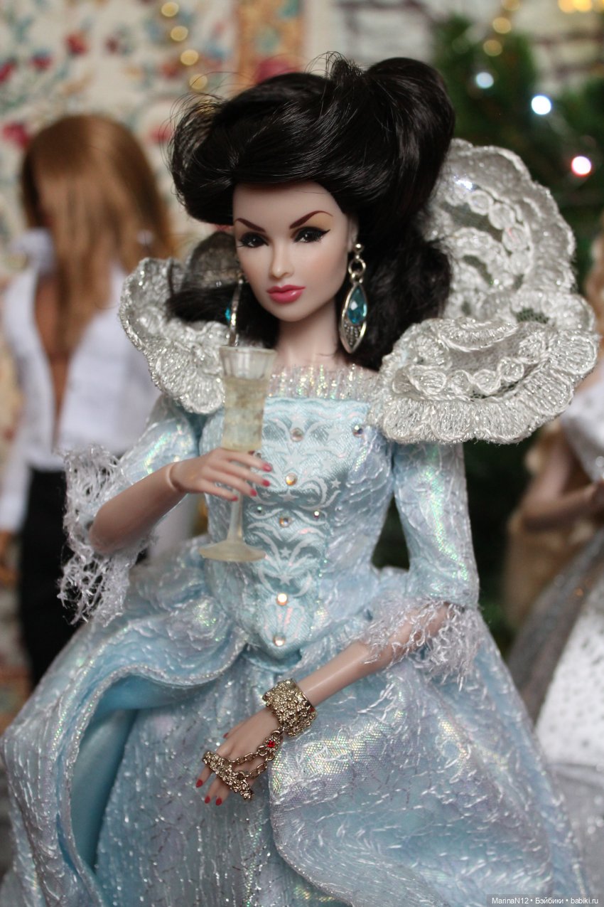 Новогодний бал 2026 — Новый год и Рождество: праздничные фото кукол (фото 4)