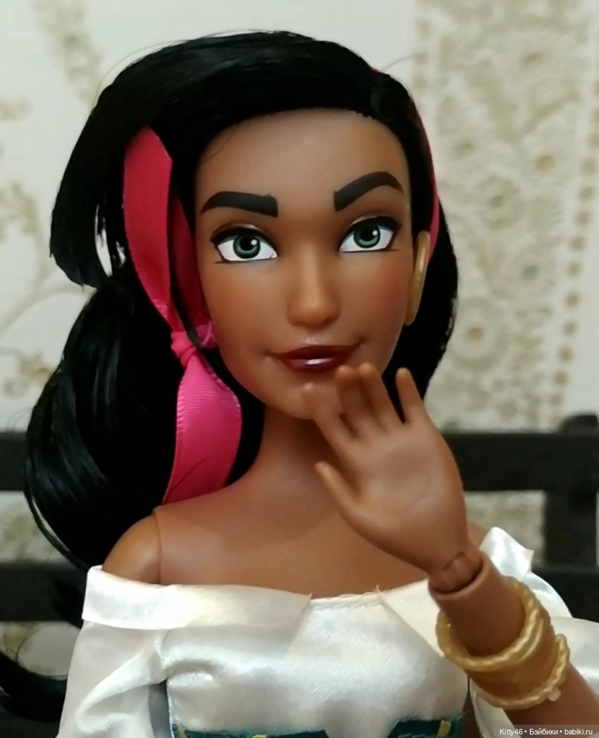 Эсмеральда — Куклы Disney Animators и Принцессы Диснея: Disney Store