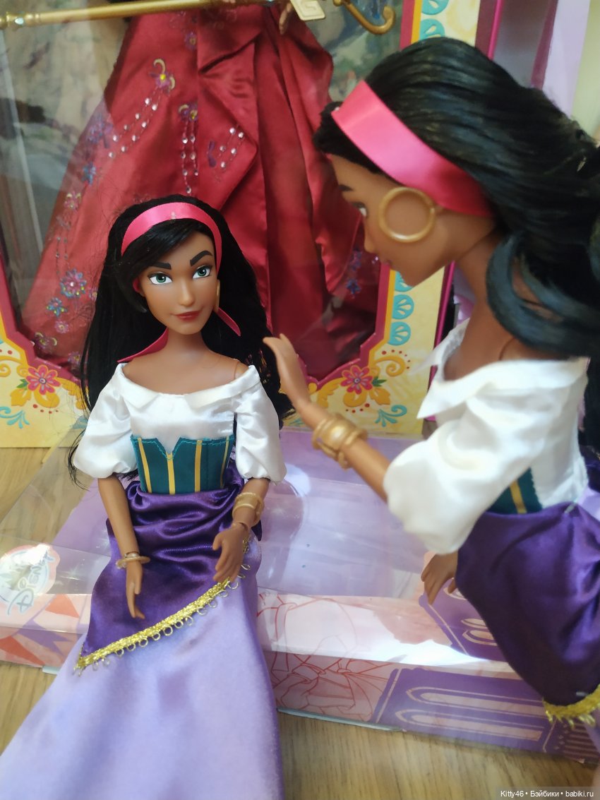 Эсмеральда — Куклы Disney Animators и Принцессы Диснея: Disney Store (фото 5)