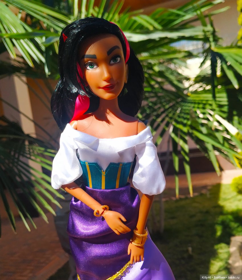 Эсмеральда и Золушка — Куклы Disney Animators и Принцессы Диснея: Disney Store