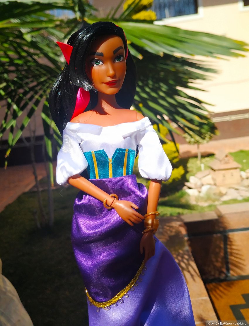 Эсмеральда и Золушка — Куклы Disney Animators и Принцессы Диснея: Disney Store