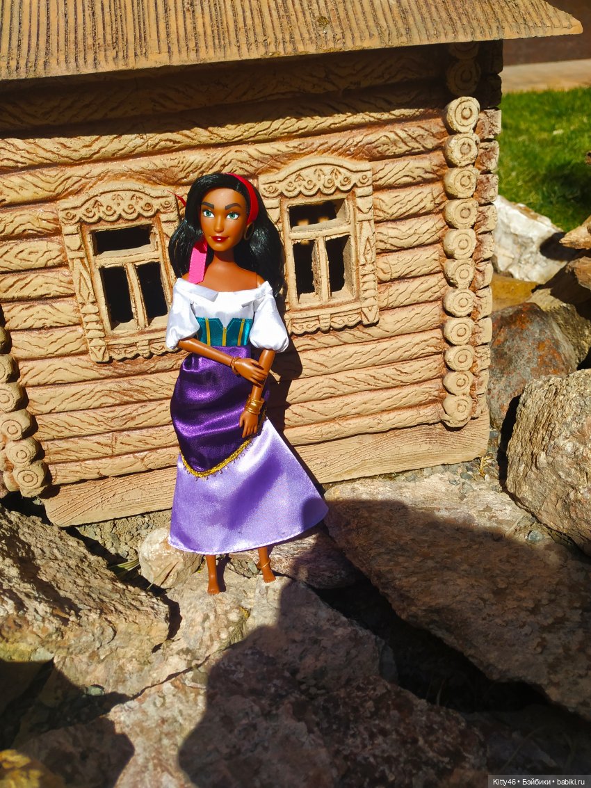 Эсмеральда и Золушка — Куклы Disney Animators и Принцессы Диснея: Disney Store