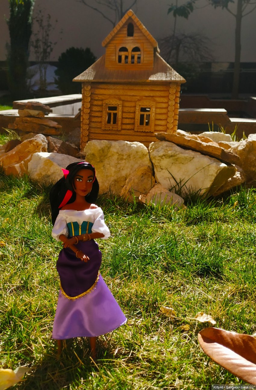 Эсмеральда и Золушка — Куклы Disney Animators и Принцессы Диснея: Disney Store (фото 6)