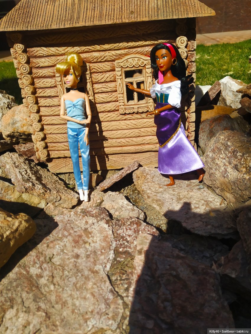 Эсмеральда и Золушка — Куклы Disney Animators и Принцессы Диснея: Disney Store