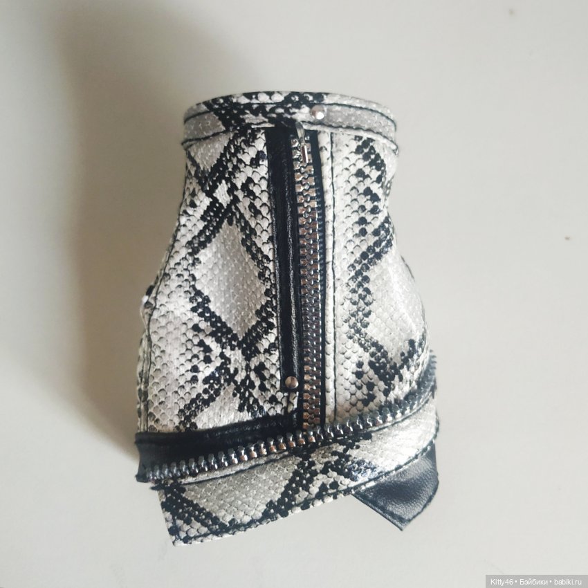 Shadow High Heather Grayson