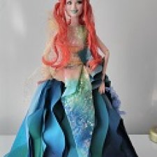 Барби Миссис Чтотут из «Излома времени» и гибриды на её теле