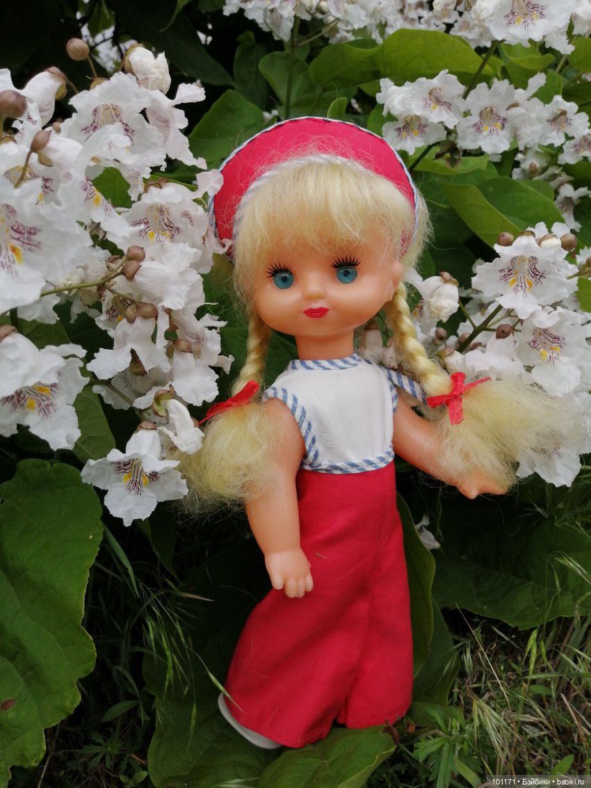 Кукла Оля "Кругозор": какой могла быть фабричная одежда