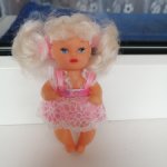 Маленькая куколка в идеальном состоянии из 90 годов 20 века