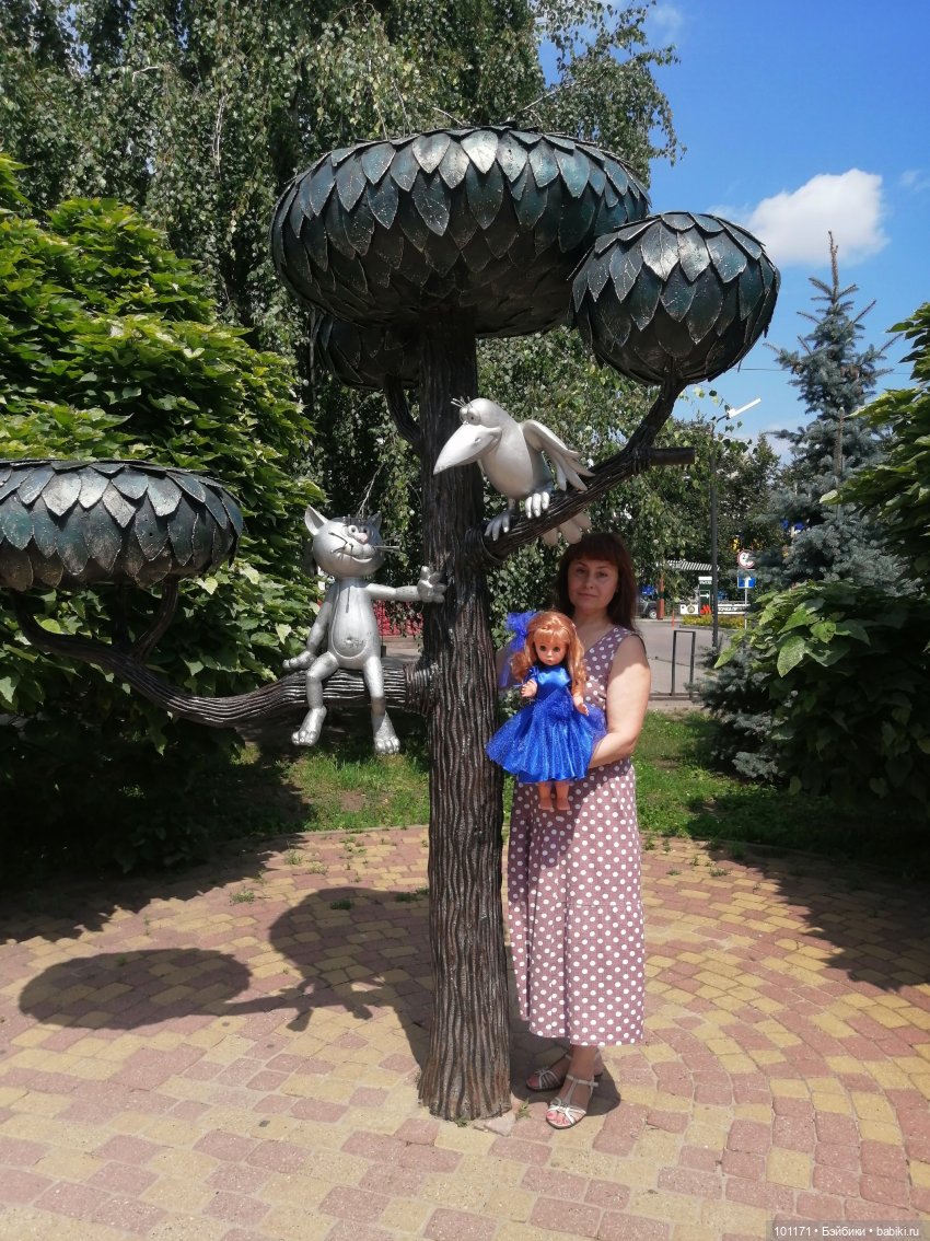 Новое платье Камиллы и "Котенок с улицы Лизюкова"