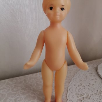 "Кто же я, в самом деле?" (куколка СССР " Аским"): просим помощи знатоков