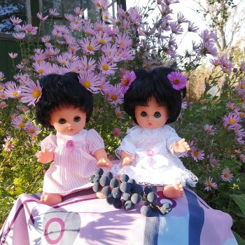 Тина и Регина: "Ну здравствуй, октябрь! "