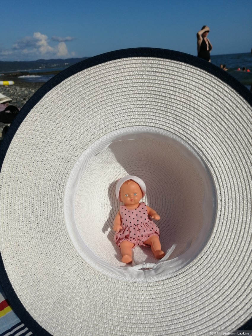 Сухумские этюды 2025. Часть 2. Мариночка