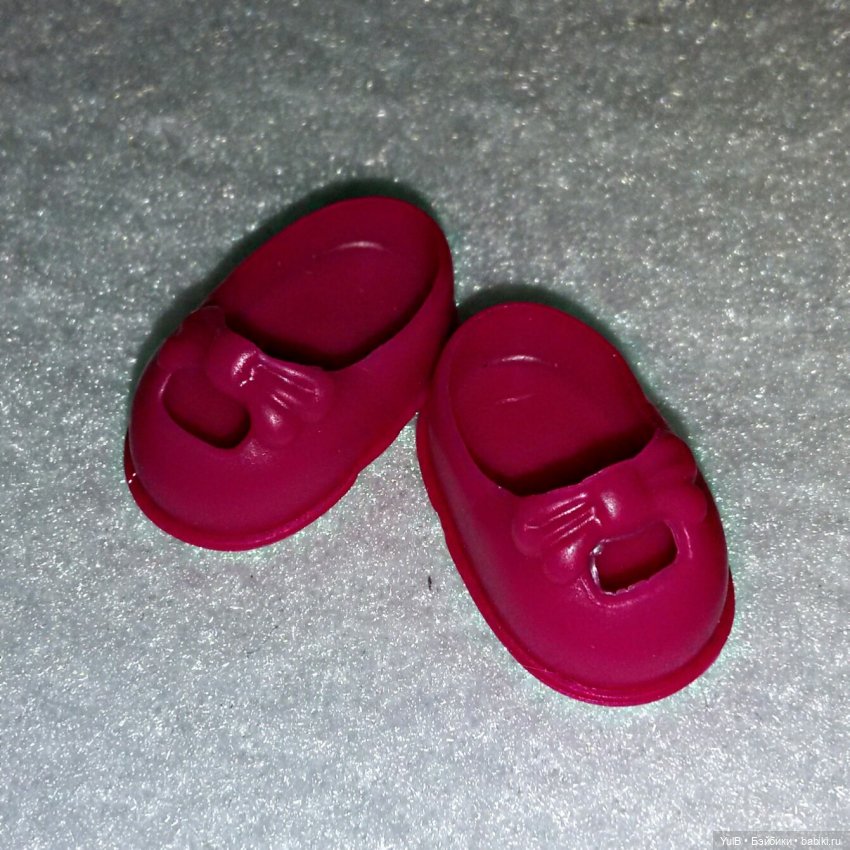 ...Еви и трёхколёсный велосипед