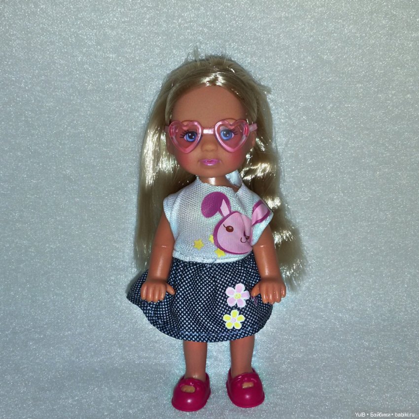 ...Еви и трёхколёсный велосипед