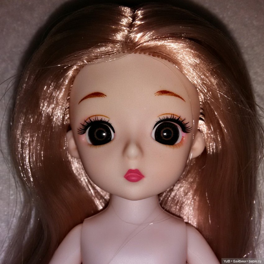 ...Мартовские девчонки и не полностью оправданные ожидания