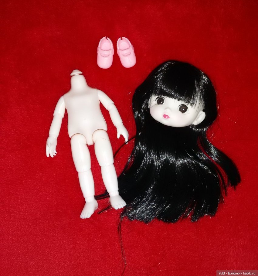 ...Мартовские девчонки и не полностью оправданные ожидания