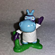 ...В моём детстве бегемотикам глаза не приходилось наклеивать...