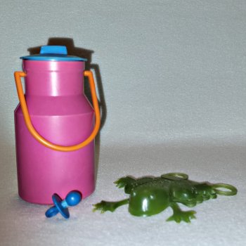 ...Бидон, пустышка и лягушка...