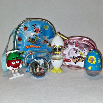 И вкусняшки внутри