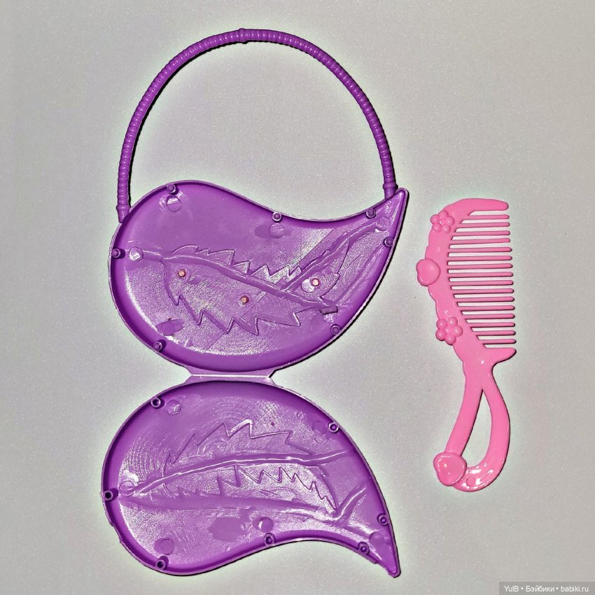 Стеллаж и "дары" из кукурузных палочек