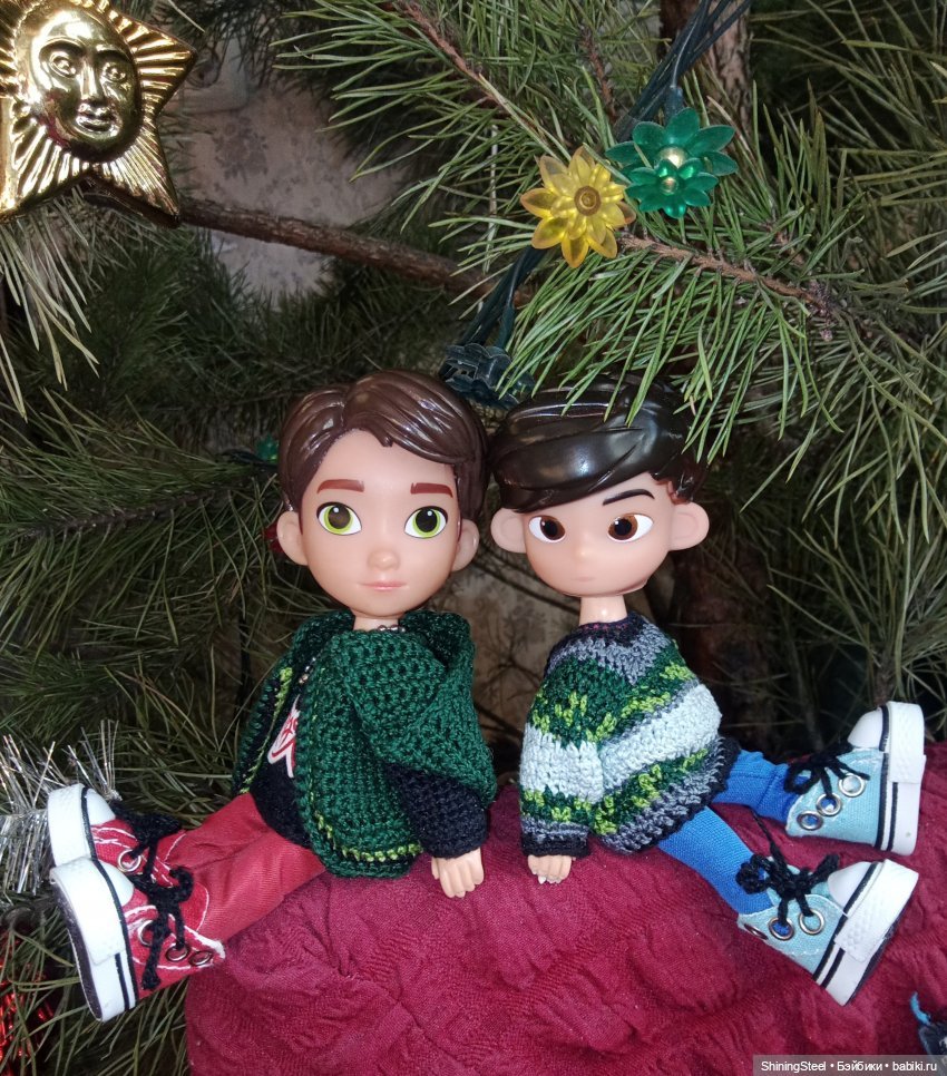 Помогите, пожалуйста, найти "взрослую" одежду на 16 см