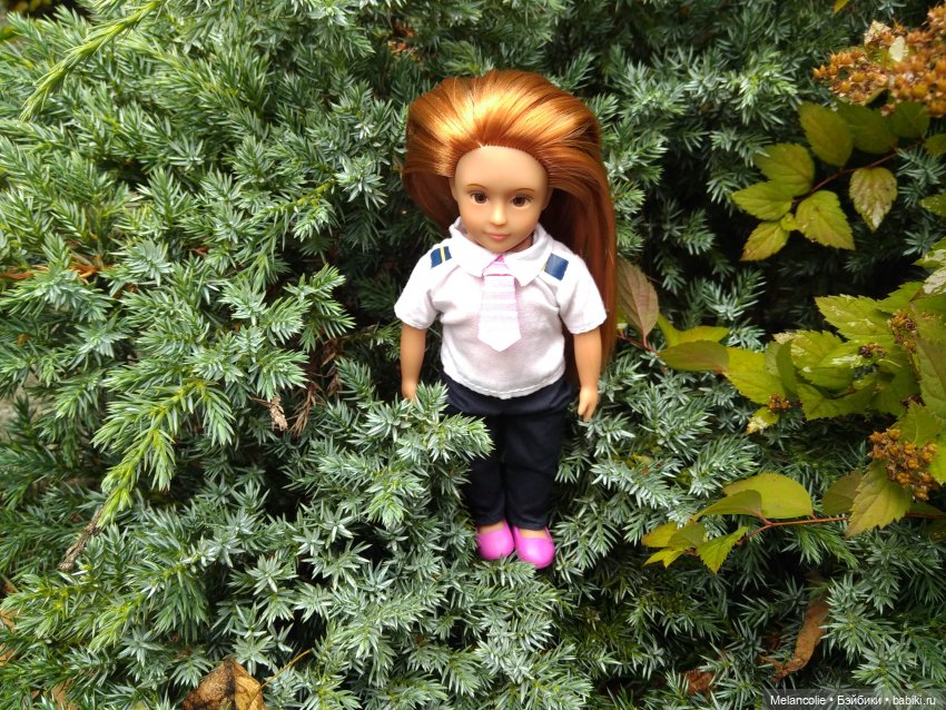 Малыши на прогулке и дома