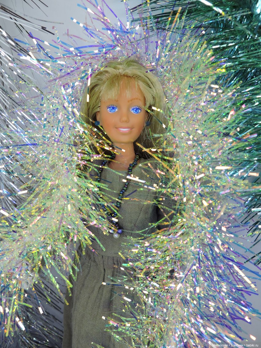 В ожидании праздника. Синди и Макси